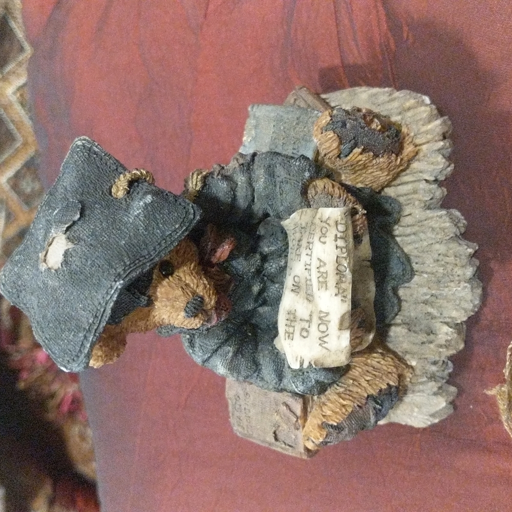 Boyds Bears & Friends "Whatever you can do or, or dream you can begin it"